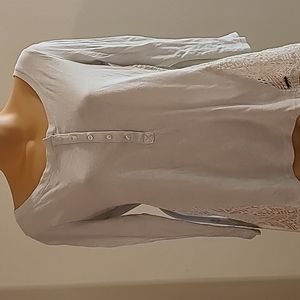 NWOT Abercrombie & Fitch lacie t-shirt size medium Henley style